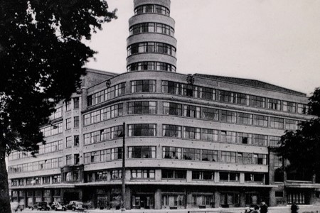 <br />
<b>Deprecated</b>:  htmlspecialchars(): Passing null to parameter #1 ($string) of type string is deprecated in <b>/home/cj104076/domains/ommu.be/public_html/plugins/system/t4/themes/base/html/com_content/categories/default_items.php</b> on line <b>24</b><br />
