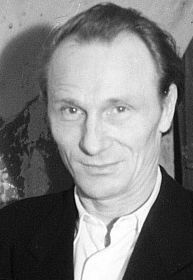 ernst Busch Fotothek_df_pk_0000249_051.jpg